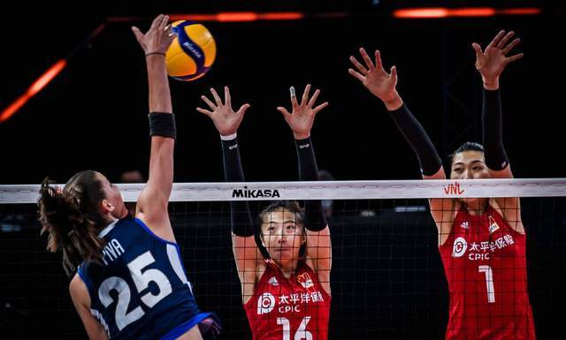  穆科科替补登场十分钟连入两球逆转  