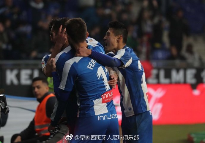  博洛尼亚老将临危受命，替补登场绝平劲敌