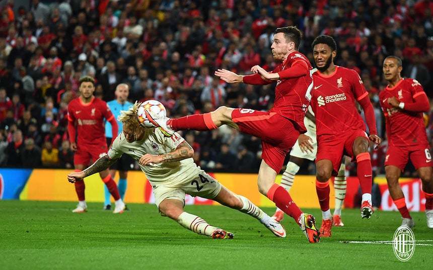  国际米兰控球优势明显主场完胜克雷莫内塞