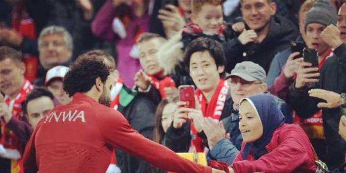  安格斯主场球迷造势，助力球队逆转收获宝贵三分